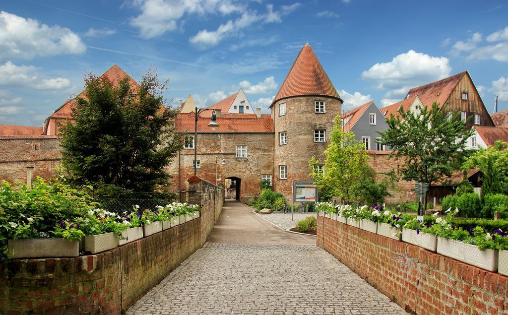 Aparthotel Donaustern Asbach-Bäumenheim Exterior photo