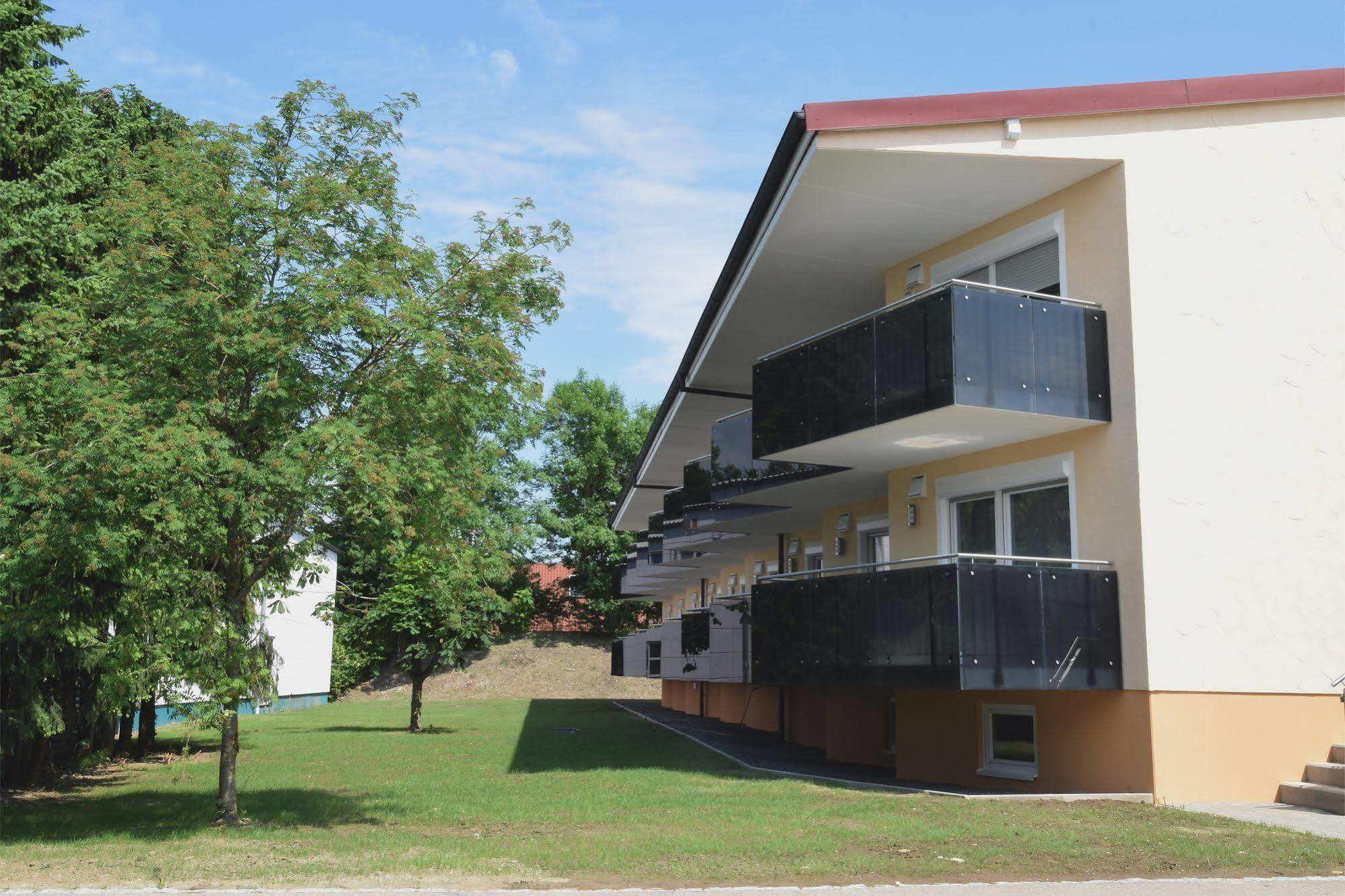 Aparthotel Donaustern Asbach-Bäumenheim Exterior photo